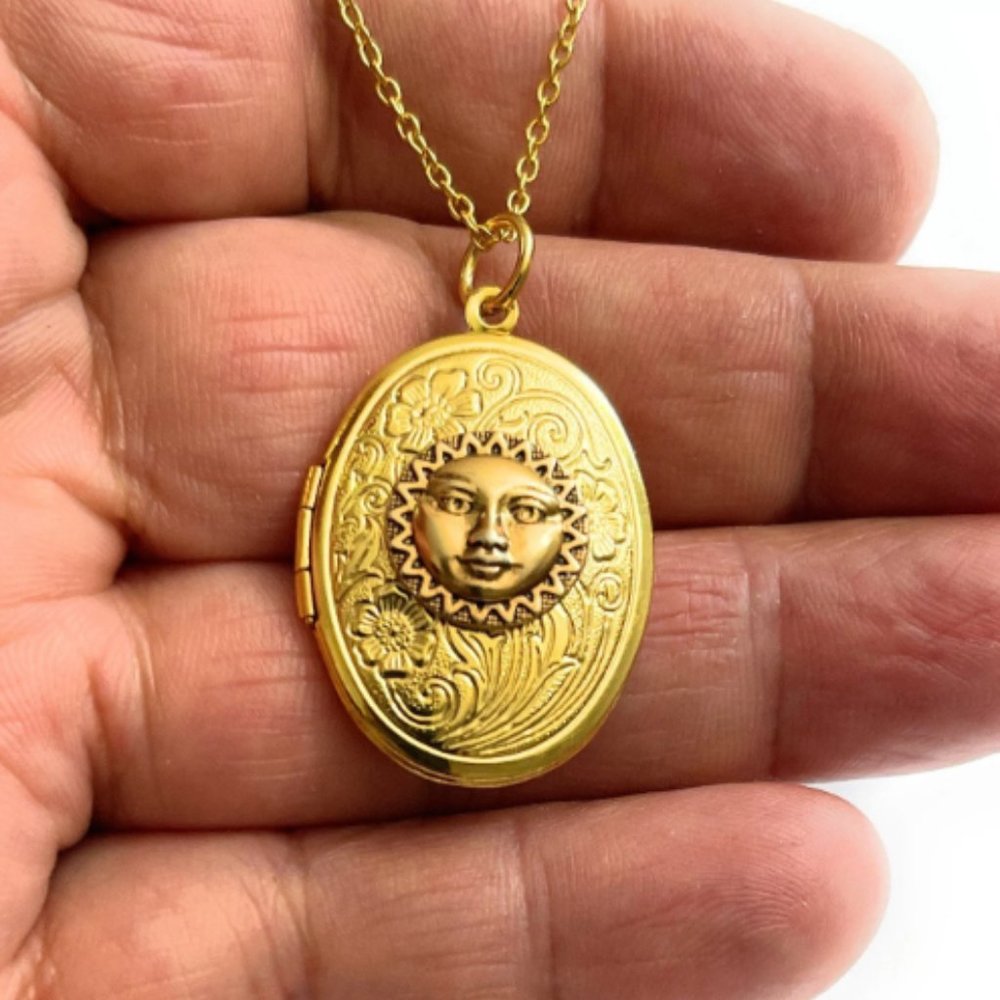 Celestial Unisex Locket Pendant Photo Holder photo locket Best Friend Gift /p64